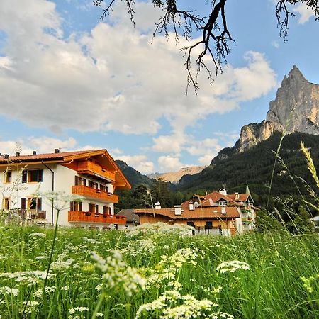 Garni Karlegger Bed & Breakfast Siusi Luaran gambar