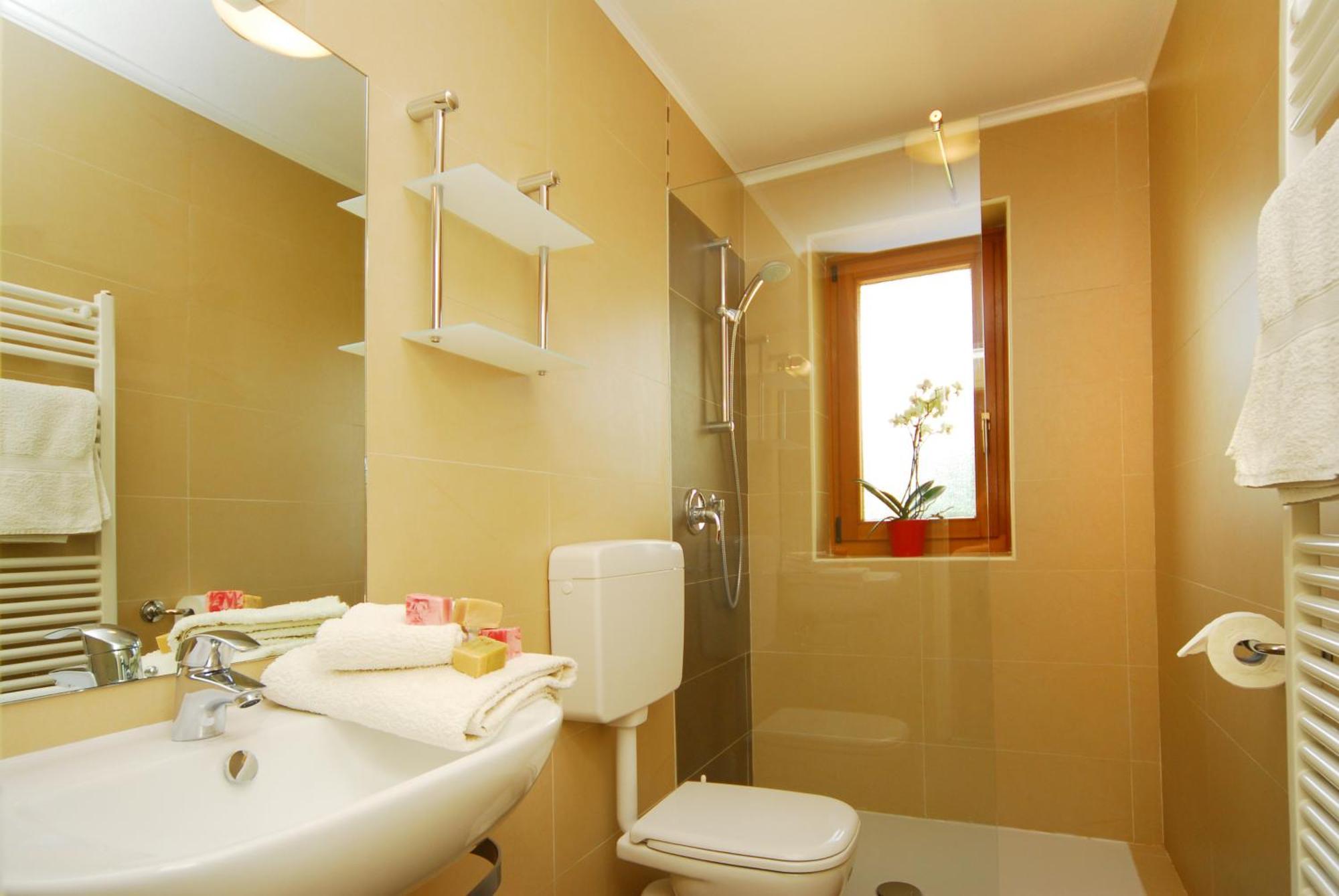 Garni Karlegger Bed & Breakfast Siusi Bilik gambar